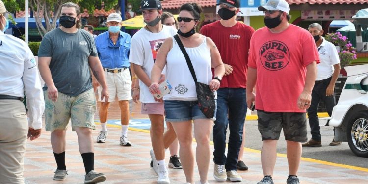 Arribo del primer crucero a Mazatlán se vuelve un festejo