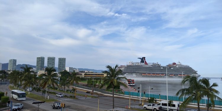 Autoridades aseguran que arribo del crucero a Vallarta fue satisfactorio