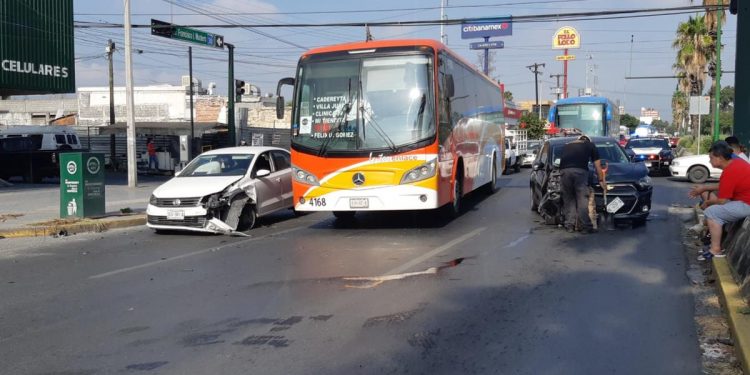 Avenida Madero. Choque de crucero provoca cierre de carriles