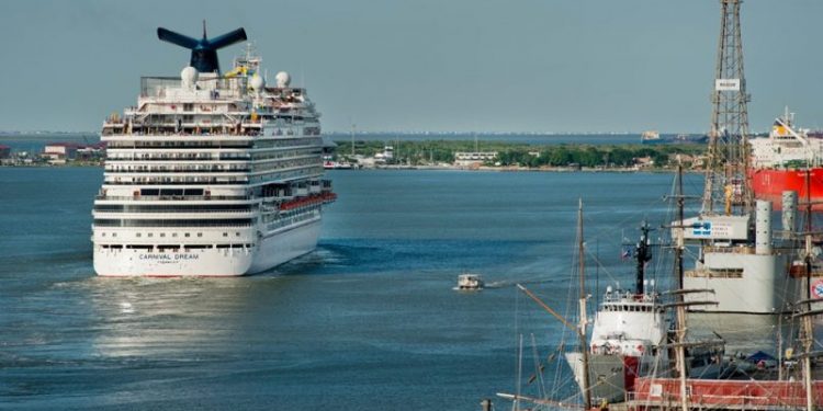 CDC de Estados Unidos actualiza recomendaciones para abordar cruceros