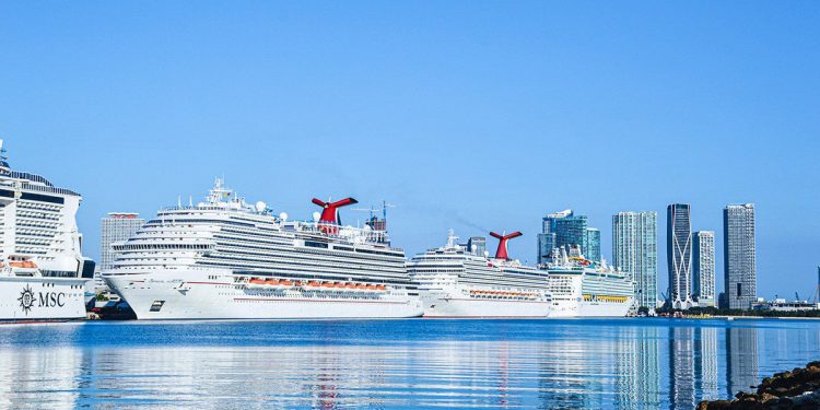 CDC recomienda a personas con afecciones médicas abstenerse de viajar en cruceros