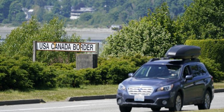 Canadá abre su frontera a estadounidenses vacunados vs. COVID-19 – El Financiero