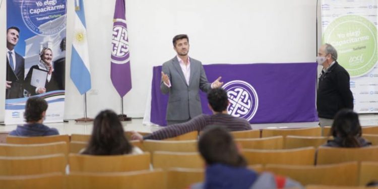 Capacitan a emprendedores tucumanos de Turismo Aventura