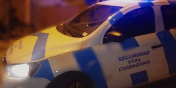 Casi 200 personas en una clandestina en barrio Residencial El Crucero