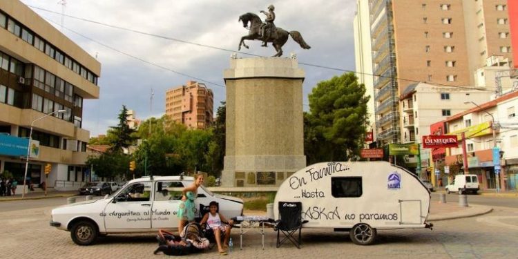niñas nómades viajar familia