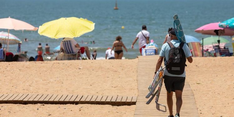 Concedido el certificado de 'Calidad Turística' a la playa del Espigón