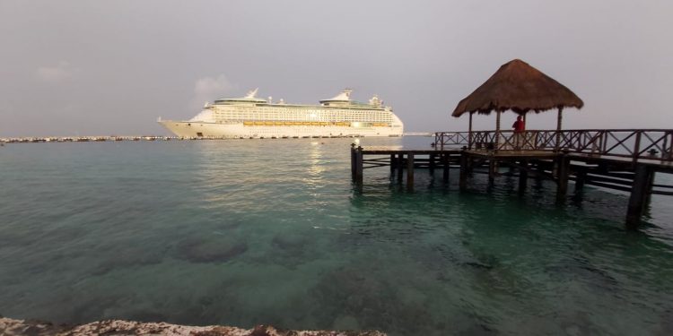 Cozumel recibirá nueve hoteles flotantes del 23 al 28 de agosto, tras el paso del huracán “Grace”