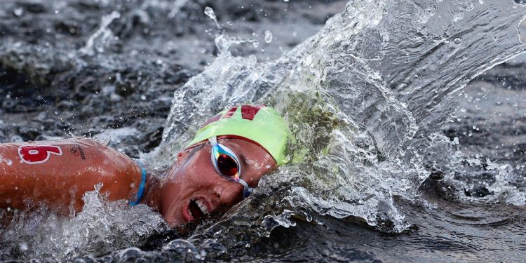 Debió irse de Venezuela por falta de piscinas, pidió donaciones para llegar a Tokio y se enfrentó con Nicolás Maduro: la dura historia de Paola Pérez
