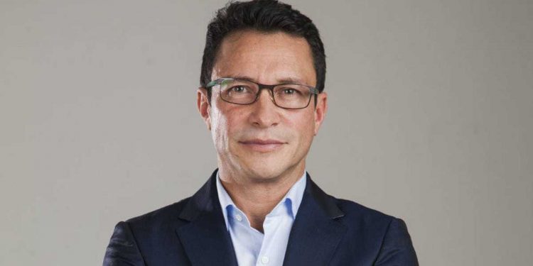 El robusto esquema de seguridad de Carlos Caicedo