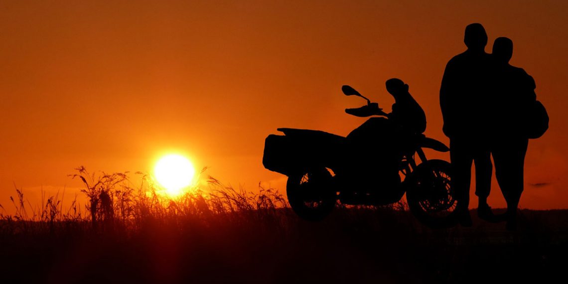 Encuesta: Este verano, ¿viajarás en moto tú solo o acompañado?