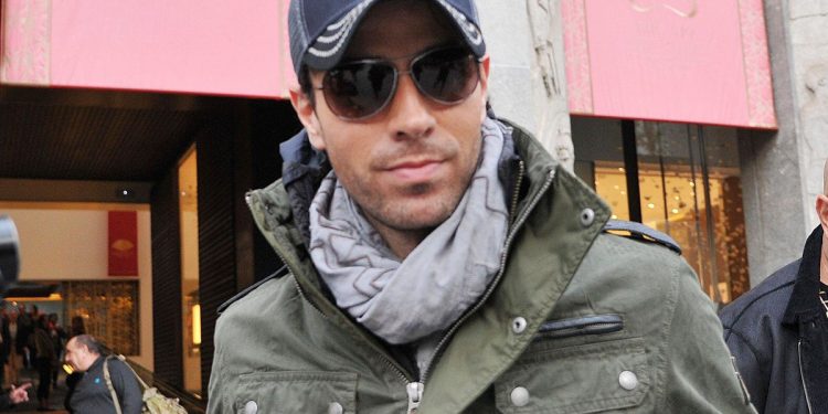 Enrique Iglesias, viaje exprés a Madrid para despedirse de su abuela, Beatriz Arrastia