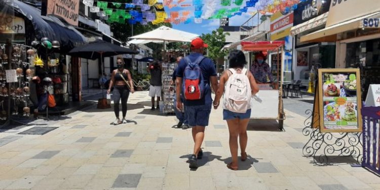 Estafas de agencias de viajes ‘patito’ afectan a Playa del Carmen