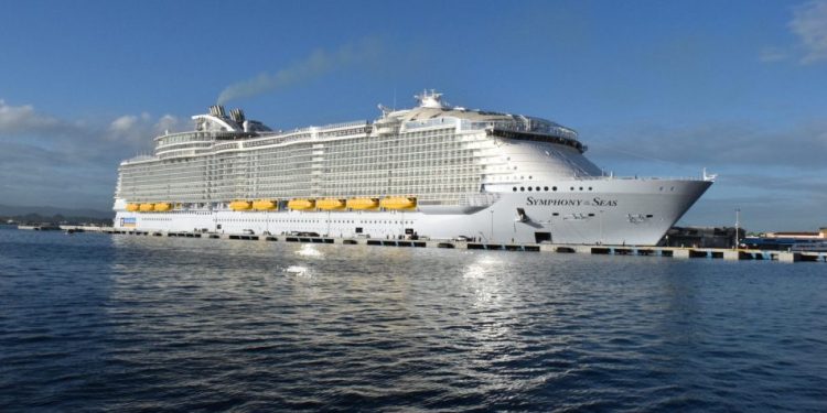 Firman acuerdo para recibir cruceros