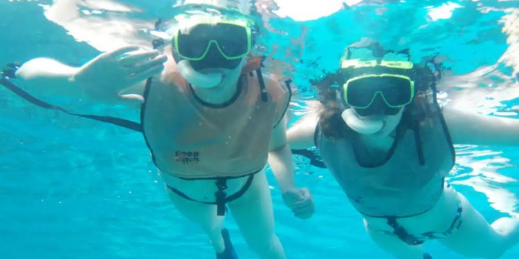 Holland America Line presenta cinco destinos para hacer snorkel