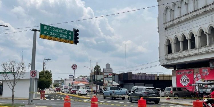 Irapuato: ponen semáforo en Lázaro Cardenas y Guadalupe Victoria | Periódico AM