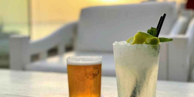 La increíble puesta de sol de Sant Antoni desde la terraza del Hotel Abrat