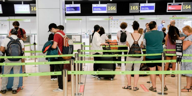 Las agencias de viajes se encomiendan a la prórroga de los ERTE