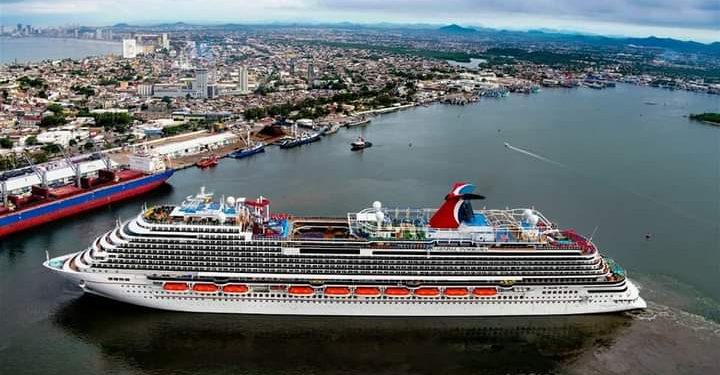 Llega a Mazatlán el crucero Carnival Panorama