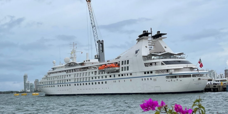 Llega el primer crucero a Colombia luego de 17 meses