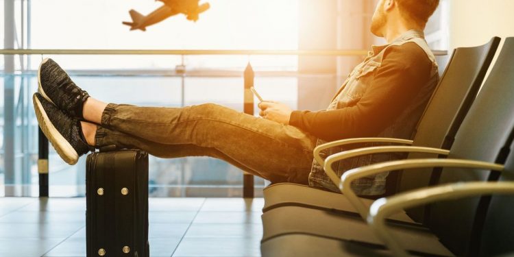 Lo que no debes hacer al viajar