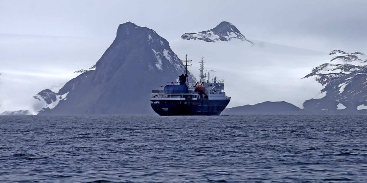 Los estrictos protocolos sanitarios para viajes de turismo a la Antártica
