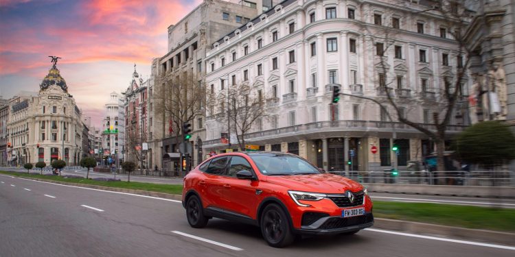 Renault Arkana E Tech 06