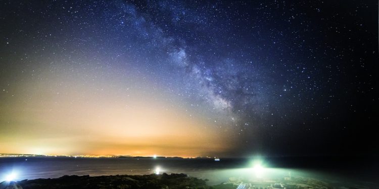 Los mejores sitios y fechas para disfrutar de la lluvia de estrellas de las Perseidas en Vigo