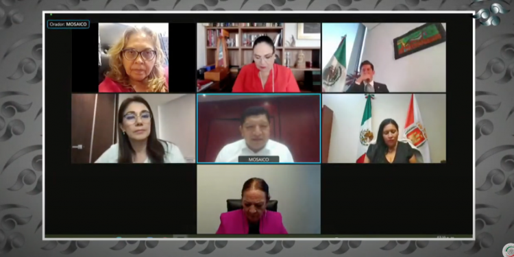 Morena logra que comisiones aprueben extraordinario para revocación
