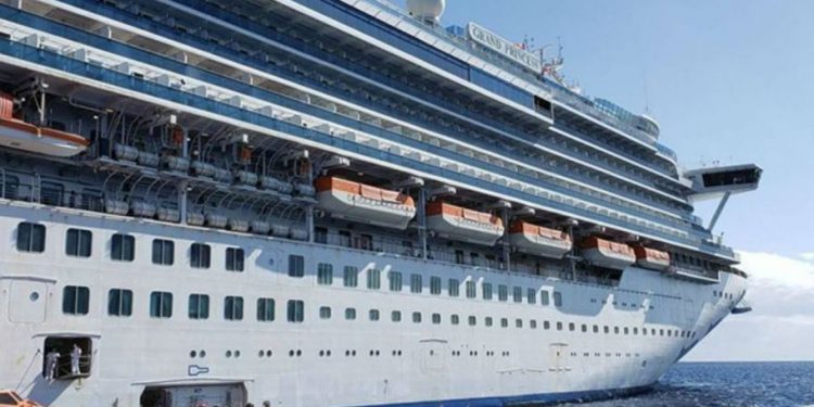 No dejarán bajar a nadie de los cruceros sin comprobante de vacunación