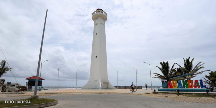 Prestadores de servicios turísticos de Mahahual buscan beneficios con la llegada de cruceros