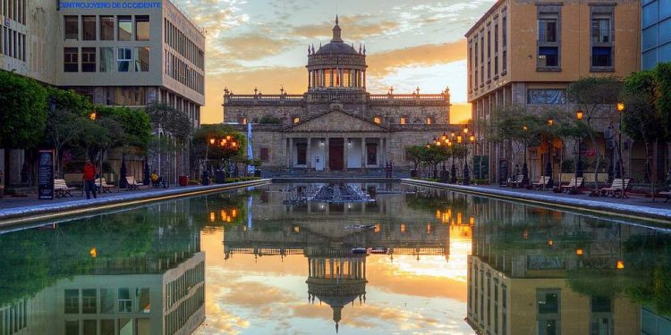 Reactiva Secretaría de Turismo viajes gratuitos al interior del Estado