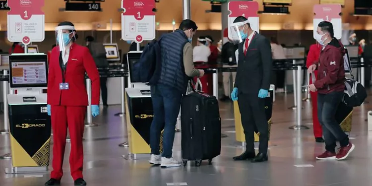 Si va a viajar desde Colombia al extranjero, tenga en cuenta las restricciones por la variante delta