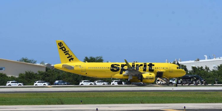 Spirit cancela cientos de viajes, entre ellos algunos con destino a Puerto Rico – NotiCel – La verdad como es – Noticias de Puerto Rico – NOTICEL