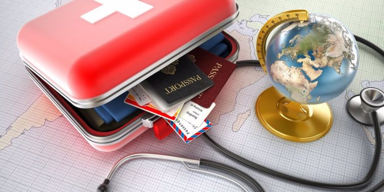 Transportar medicamentos si nos vamos de viaje y otros tips sobre su conservación en verano