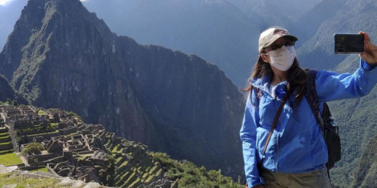 Turismo: casi 400,000 viajarán por el feriado largo | ECONOMIA