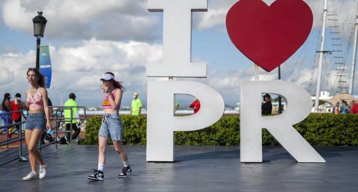 Un crucero llega a Puerto Rico por primera vez desde la pandemia