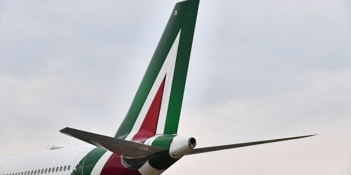 las agencias de viaje piden la intervención del Gobierno por la cancelación de vuelos