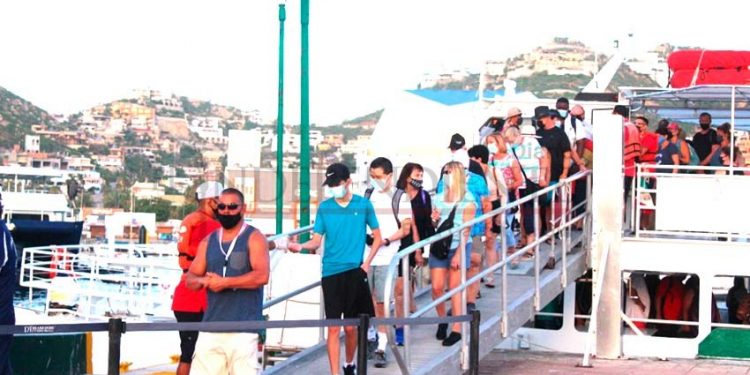 1 de cada 3 cruceristas regresan a Los Cabos vía aérea: FITURCA