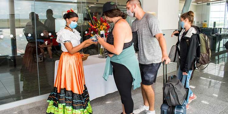 Guanacaste Aeropuerto consolida su ruta de recuperación de tráfico por tercer mes consecutivo - Spanish Version
