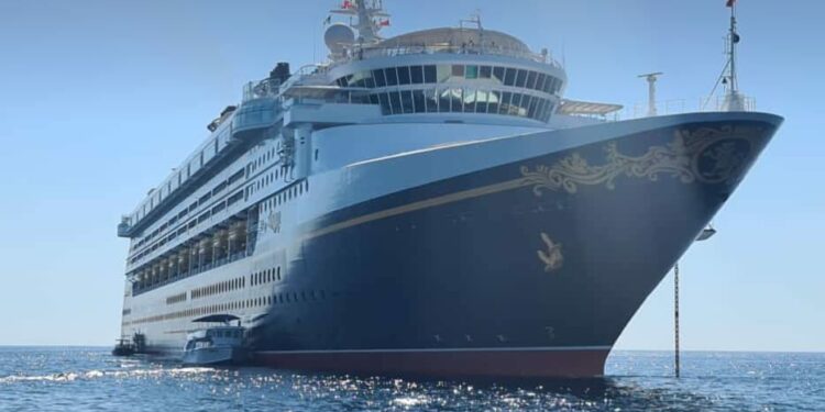 Arriba a Cabo San Lucas el crucero Disney