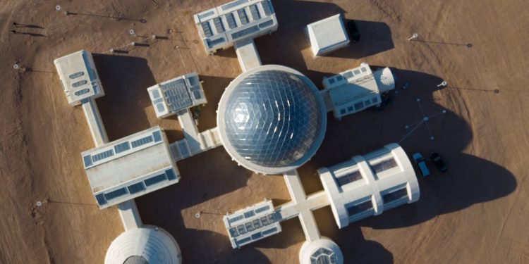 250 días de viaje espacial para vivir en una ciudad autosostenible en Marte