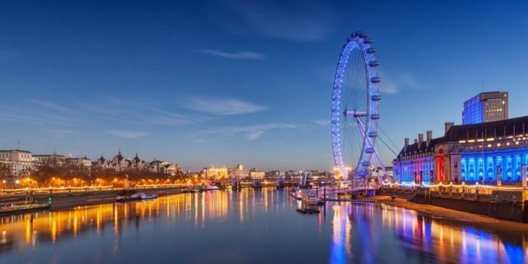 5 destinos para solteros para encontrar el amor