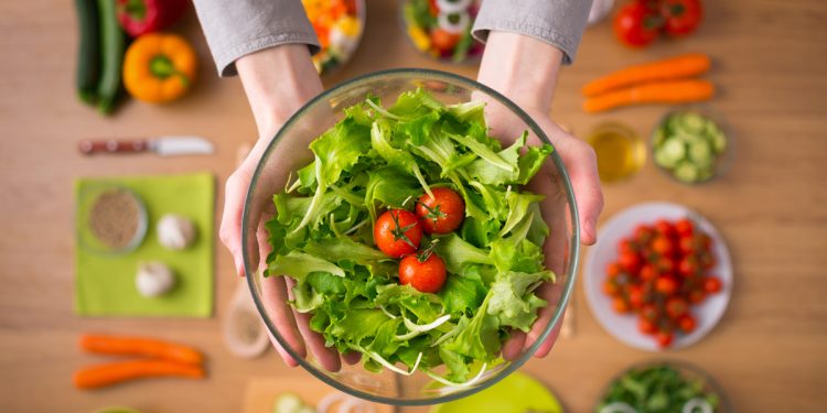 5 snacks saludables y prácticos para llevar a un viaje