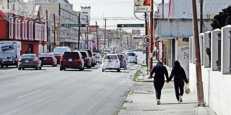 Ajustan semáforos de la 16 tras quejas por corta duración
