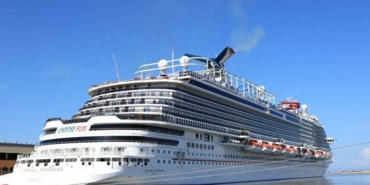 Ancla segundo crucero del año en Puerto Vallarta