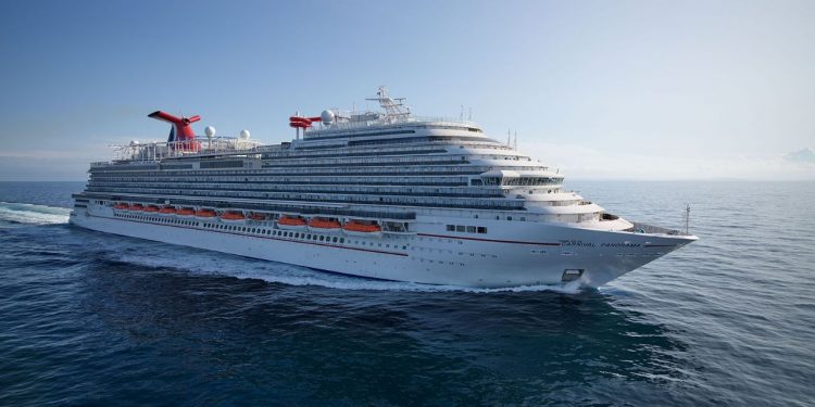 Arribar al puerto crucero Carnival