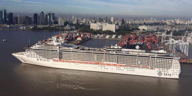Autorizan la reanudación de la actividad de cruceros en los puertos argentinos