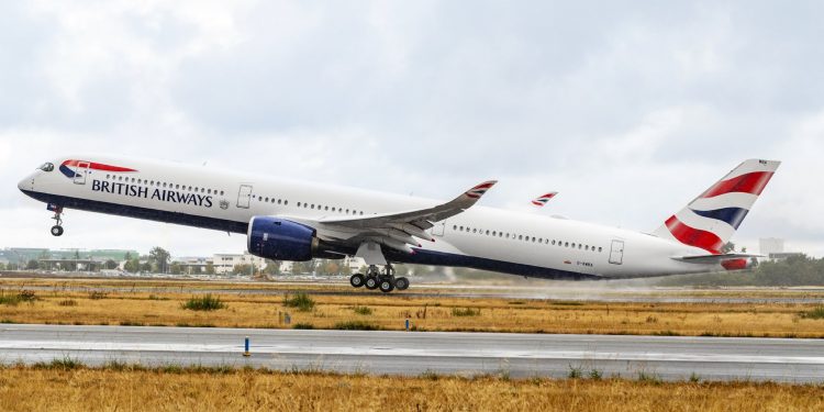 Aviación internacional ha recuperado 25% de sus niveles prepandemia