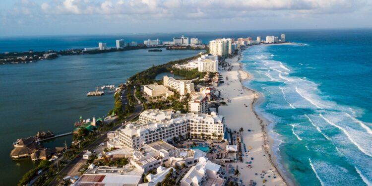 Caribe mexicano, líder en capacitación de turismo internacional en México Foto: Internet