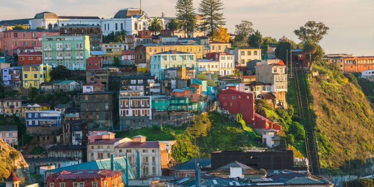 Chile reabre la Antártida al turismo internacional